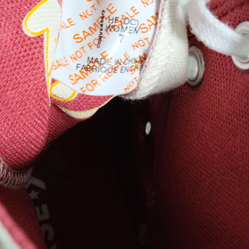 Converse Chuck Taylor All Star High Top White 7 Women / 5 Men NWOB - Picture 7 of 7